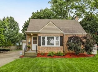 157 S West Ave, Elmhurst, IL 60126