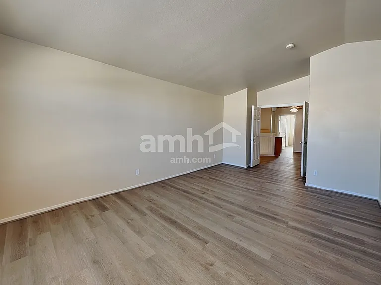 3912 Camryn Holly St — Photo 12