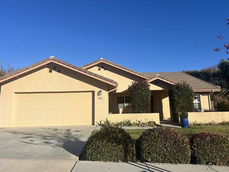 25 Suncrest Dr
