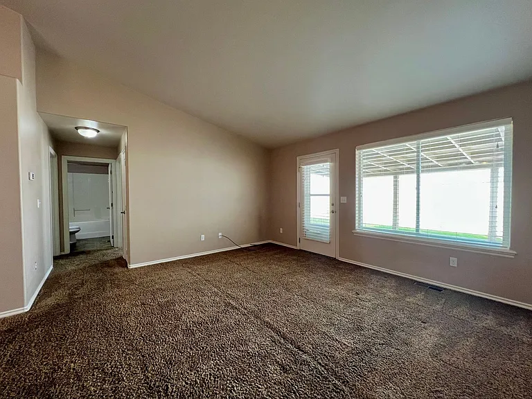 1006 S 91st Ave #2 — Photo 4