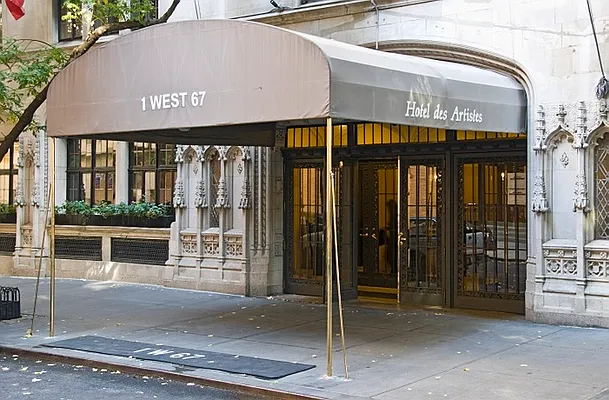 Sold by Douglas Elliman | media 23