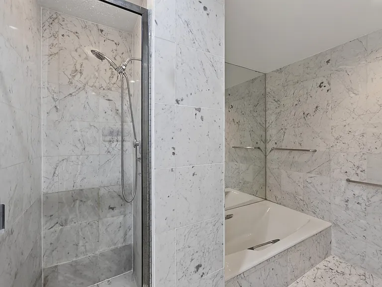 415 E 54th St #10C — Photo 7