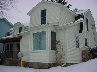 5904 Hickory Hill Dr, Laingsburg, MI 48848