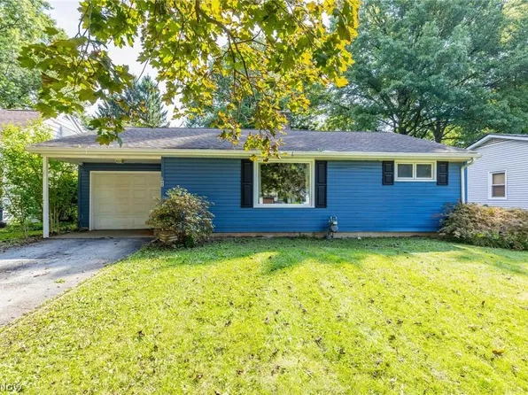 166 N Middle St, Columbiana, OH 44408