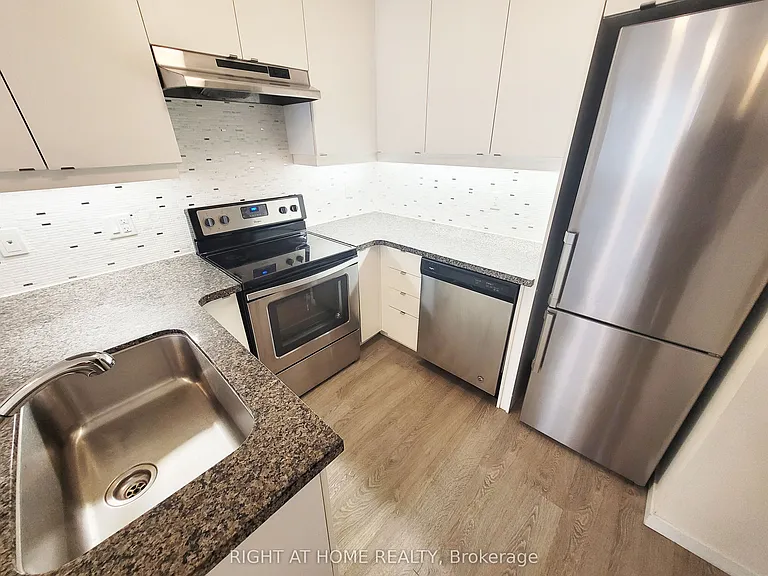 300 Alex Gardner Cir #47 — Photo 21