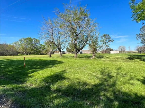 317 Birdwell Rd, Corsicana, TX 75110