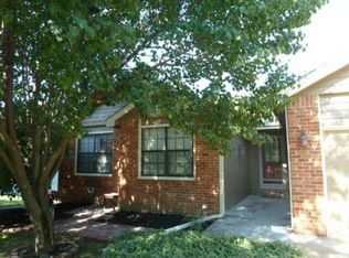 2829 Lankford Dr, Lawrence, KS 66046