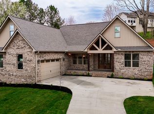 300 Ootsima Ln, Loudon, TN 37774