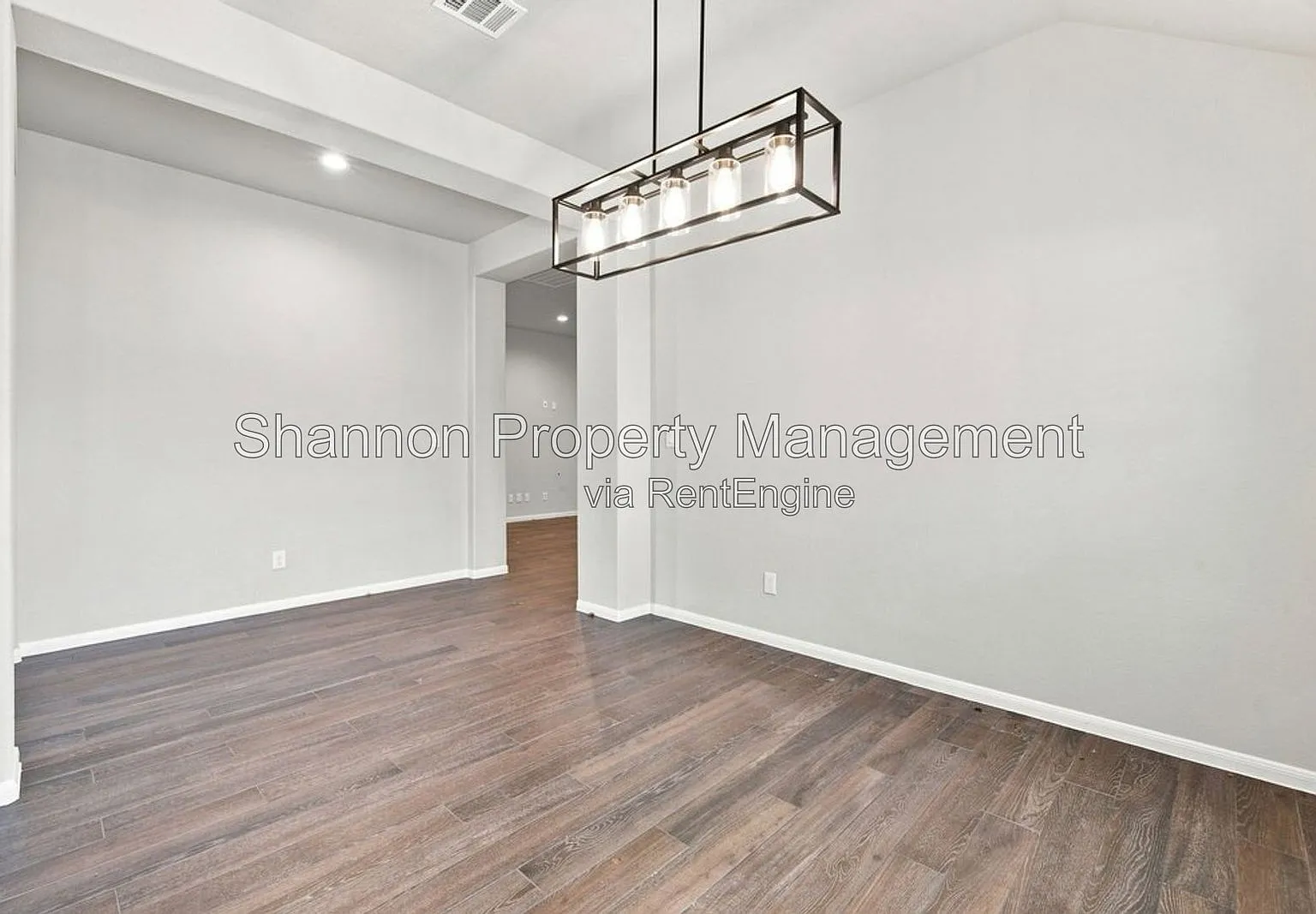 4 bed, 3.0 bath, 2438 sqft, $3,250 — Photo 4