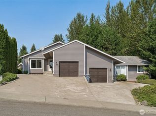 19314 75th St E, Bonney Lake, WA