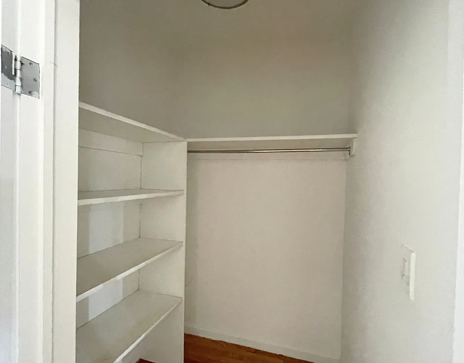 815 East 14th Street — Photo 3