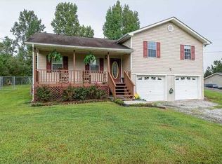 146 Clark Rd, Tunnel Hill, GA 30755