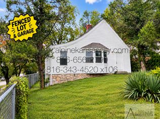 3321 E 51st St, Kansas City, MO 64130
