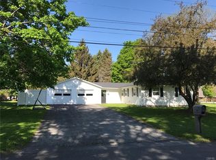 137 Barclay Rd, Camillus, NY 13031