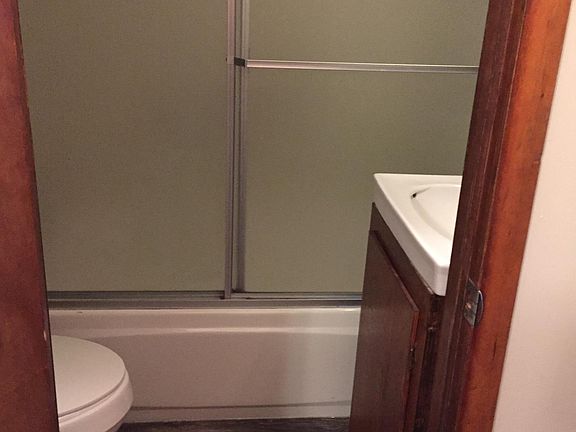 4th image of 516 N L St APT 3