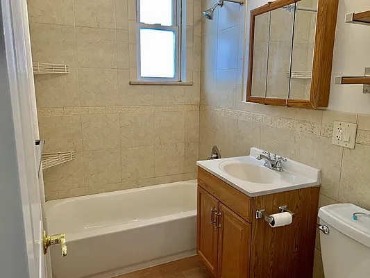 Rented by Signature Spaces NYC Corp | media 15