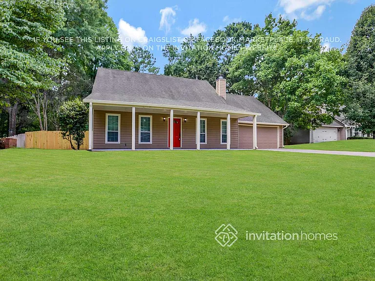 1356 Gray Rock Dr — Photo 2