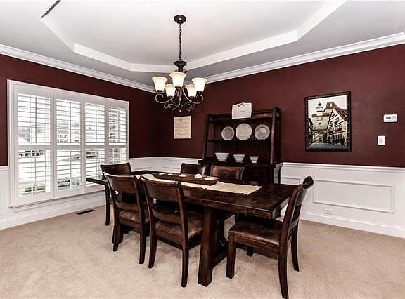A luxurious dining room for entertaining friends and quiet family dinners