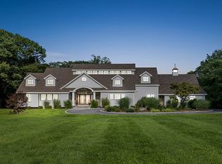 54 Skyline Ridge Rd, Bridgewater, CT 06752