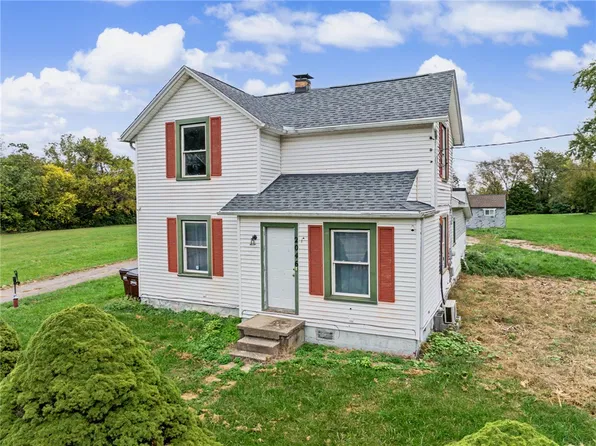 2046 N Union Rd, Dayton, OH 45426