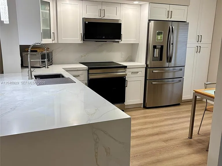 800 SW 125th Way #207O — Photo 2
