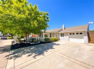 2209 Hollywood Way, Sacramento, CA 95822
