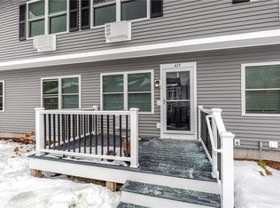 Village Green, Warwick, RI 02888