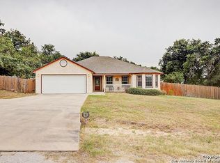 130 Log Cabin Way, Poteet, TX 78065