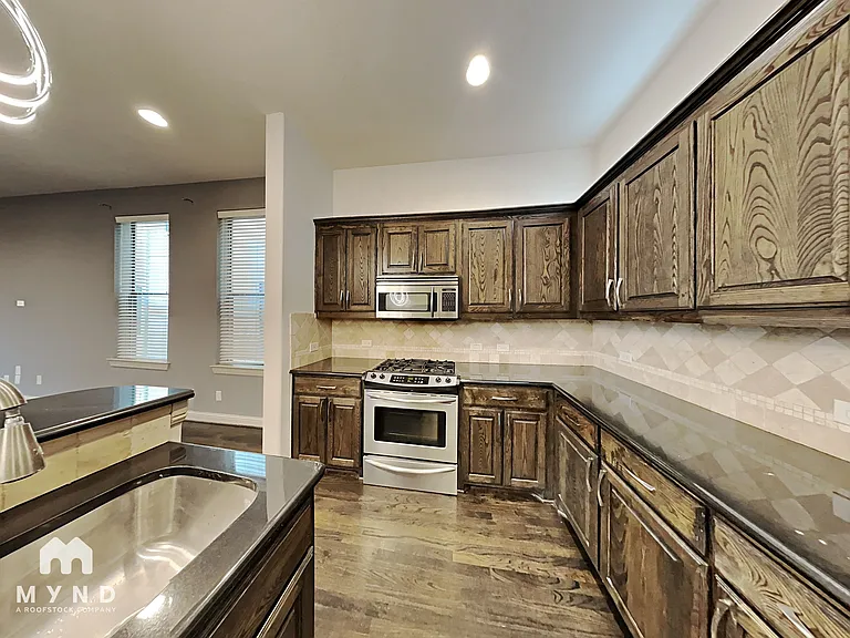 7404 Coronado Way — Photo 6