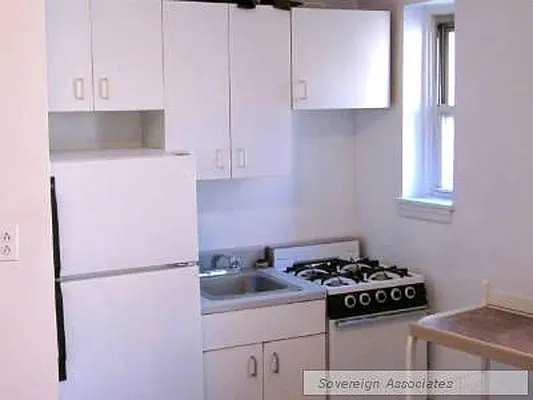 Rented by Sovereign Associates | media 7