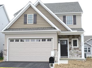 1369 Fieldstone Dr, Mount Joy, PA 17552