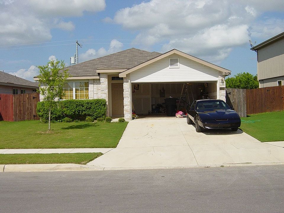 Front of 15106 Winged Foot