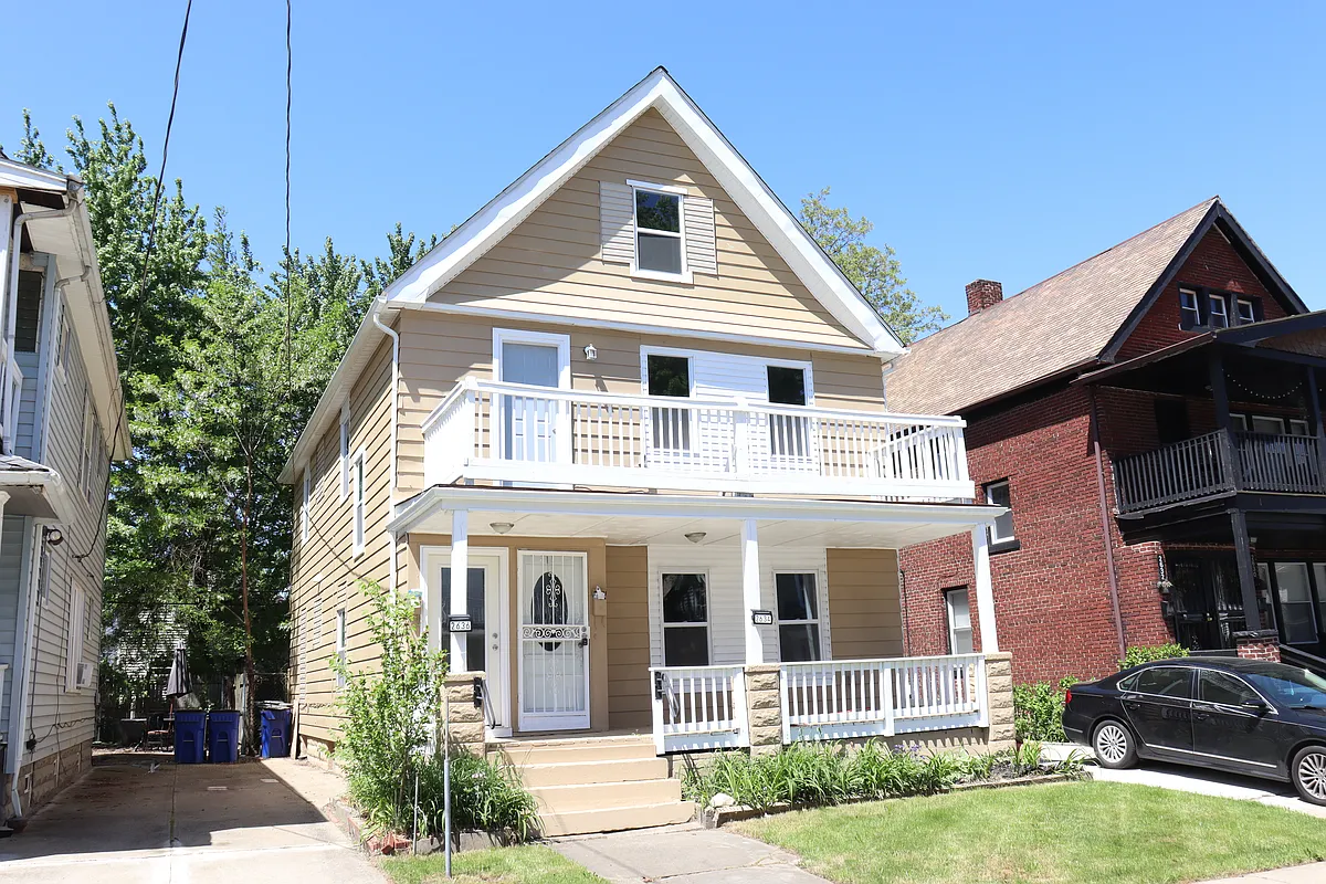 Building Photo - 2634 E 122nd St