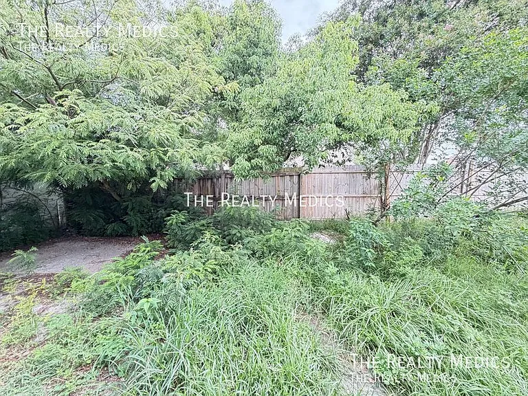 1663 Palm Leaf Dr — Photo 25
