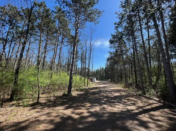 7421 Nine Mile Creek Rd, Eau Claire, WI 54701