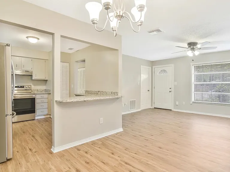 2312 Dunbury Ct — Photo 10