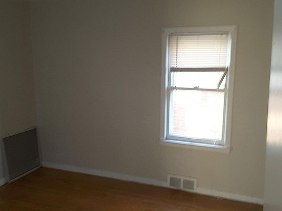 5th image of 15888 Bringard Dr
