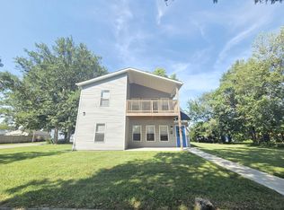 1102 N 4th St, Terre Haute, IN 47807
