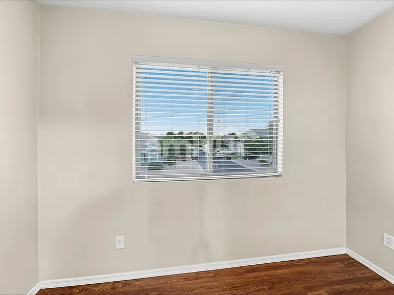 1593 E Megan Dr — Photo 18