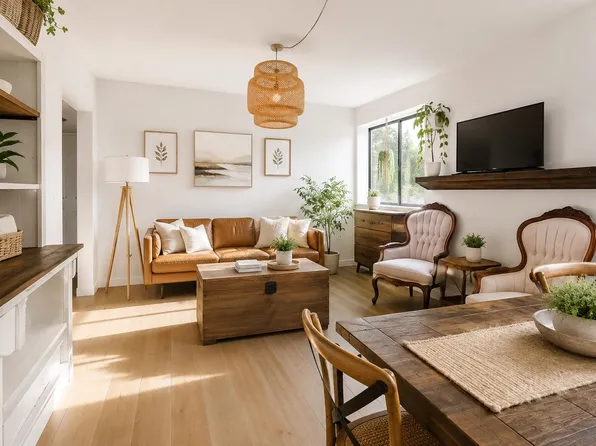 3003 Sunnyhurst Rd, North Vancouver, BC V7K 2G4