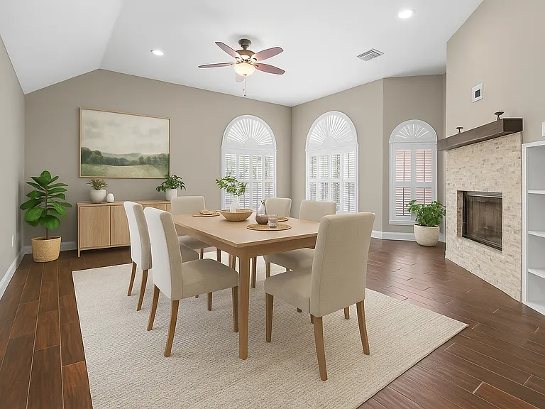705 Tealwood Ln — Photo 3