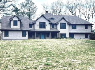 370 Clayton Rd, Scarsdale, NY 10583