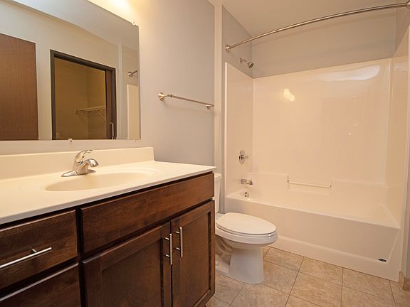 5th image of 523 W Saint Germain St Unit 401
