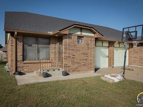 1712 SE 43rd Ter, Topeka, KS 66609