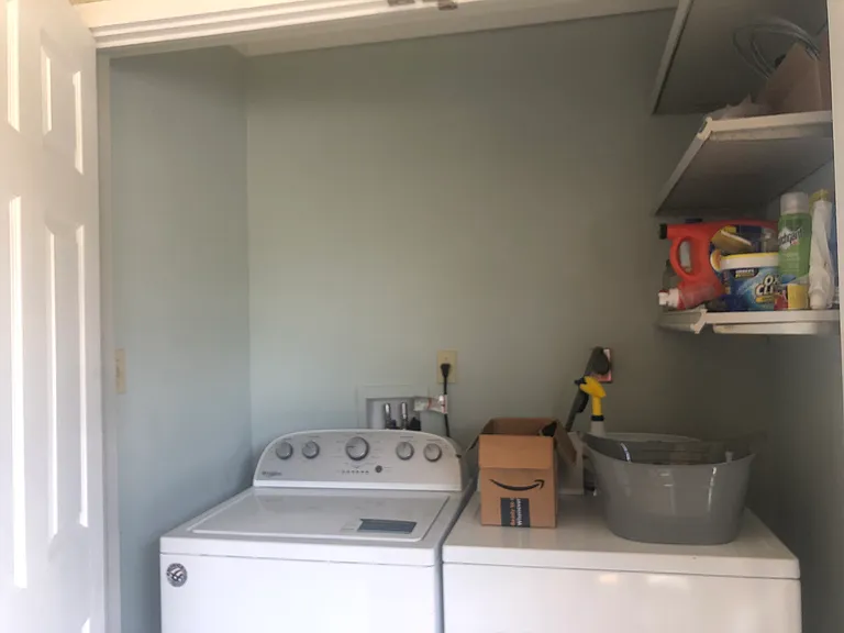 Laundry Room (Lanai Space)