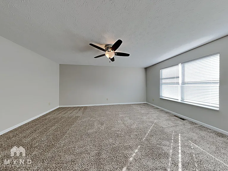 2352 Rosewood Dr — Photo 8