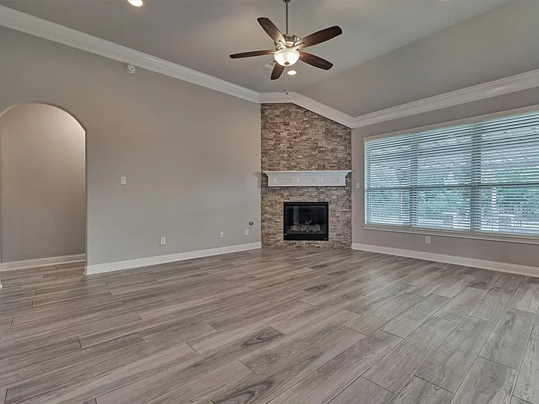 180 Racetrack Ln — Photo 12