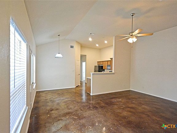 4th image of 240 Anne Louise Dr #A