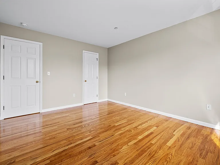 10-12 Chestnut St #207A — Photo 19