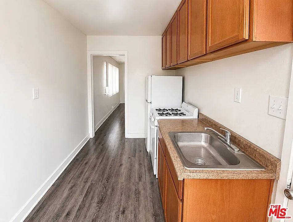 Studio, 1.0 bath, 500 sqft, $1,695 — Photo 4